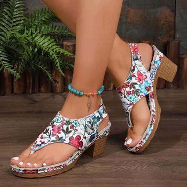 Chinelos de praia casuais ao ar livre femininos, salto alto, médios, novos, verão, 2022