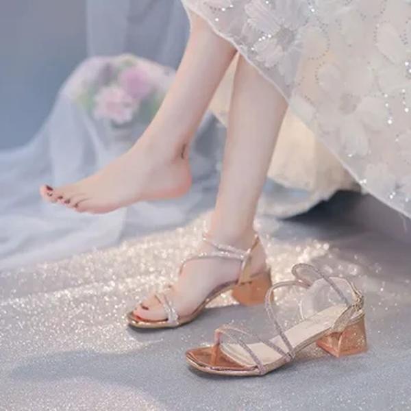 Sandália feminina elegante de salto médio, decorada com broca, estilo fresco, alça larga, sapatos casuais para meninas, novo, verão, 2022