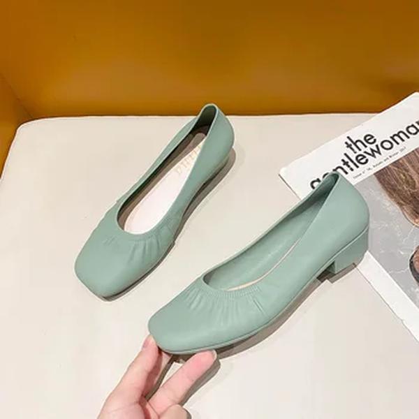 Cabeça quadrada Sapatos Femininos O Novo Respirável Senhoras Bombas Raso Mulher Casual Mocassins Moda Cor Sólida Sapatos de Salto Alto Lazer Sapato