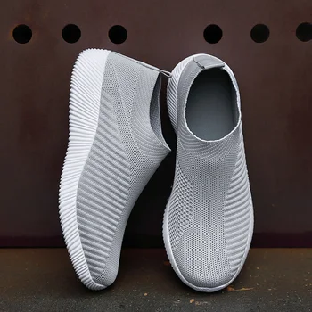 Tênis slip-on vulcanizados para mulheres, sapatos baixos, mocassins ambulantes, plus size 42, alta qualidade