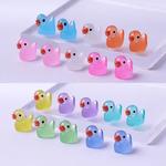 50 pçs mini ornamento de pato amarelo fluorescente figuras em miniatura pequenas resina de pato artesanato micro paisagem decoração de casa de bonecas