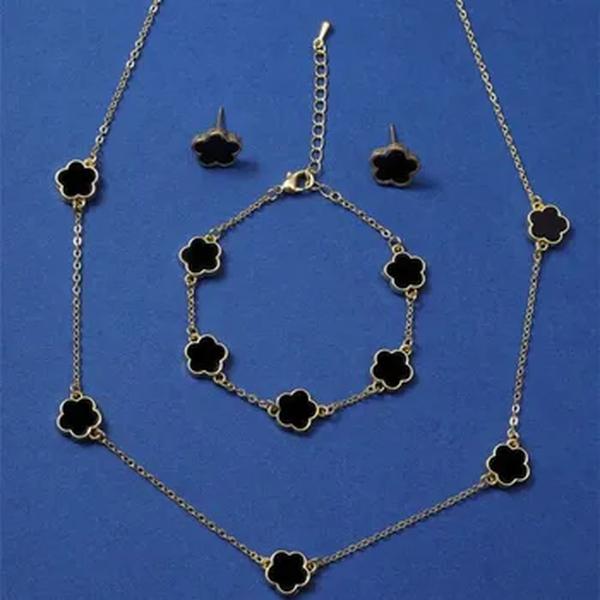 Conjunto de três peças de flor da sorte de cinco pétalas para mulheres, brincos e colares, trevo de cinco folhas, acessórios elegantes, joias de festa