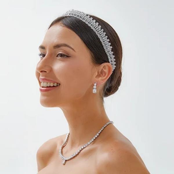 Crystal Full Zircon Headband para Mulheres e Meninas, Trendy Charm, Birthday Party Tiara, Princess Hair Acessório, CZ Jóias, Trendy, Birthday