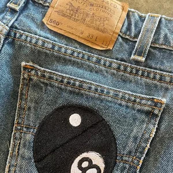 Calções jeans de basquete de cintura alta para homens, padrão bola preta, bordado azul, bolso retrô, curto Y2K, verão