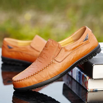 Sapatos de couro genuíno para homens, mocassins respiráveis, sapatos de condução plus size, marca de luxo, 2020