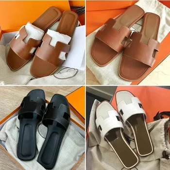 Chinelos de couro de marca de luxo para mulheres chinelos de praia ao ar livre, sandálias casuais versáteis plus size, design de moda 2024