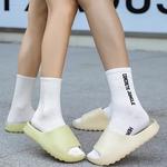 Chinelos antiderrapantes de sola grossa para homens e mulheres, interior, casa, banheiro, legal, roupas ao ar livre, verão, novo, 2024