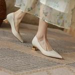 Sapatos de dedo apontado com salto médio para mulheres, salto de bloco, bege, estilo coreano, formal, sexy, primavera, mais recente, E, quadrado, primavera