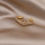 Luxo micro incrustado de zircão carta anel para mulheres, jóias simples diárias, presentes de festa, design clássico, moda, novo, 2024