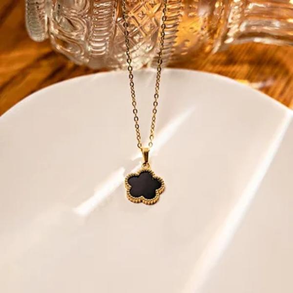 Conjunto de brincos e colares Lucky de cinco pétalas para mulheres, trevo de cinco folhas, conjunto de duas peças, acessórios da moda, joia nova