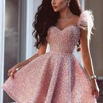 Vestidos de noite rosa frisados para mulheres, querida com penas, ocasiões formais, coquetel, baile de casamento, luxo, 2024