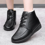 Botas de neve de algodão antiderrapante para mulheres, sapatos baixos, velo quente, fundo grosso, curto, mães de meia idade, inverno