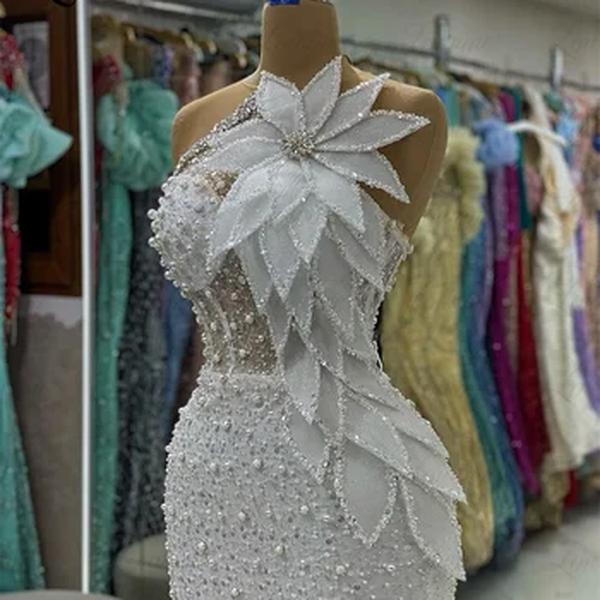 Vestido de noite frisado árabe com pérolas brancas, Vestidos de festa luxuosos para casamentos, Vestidos de baile de cristal 2022