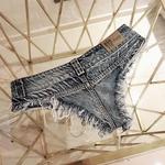 Qisin-Shorts jeans femininos de cintura baixa, tanga sexy, jeans curto com borla, novo, 2023