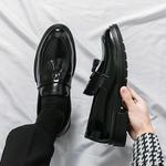 Mocassins elegantes de fundo grosso apontado para homens, mocassins de direção, slip-on, borla, sapatos de casamento, casual, social, confortável