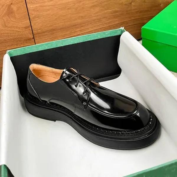 Sapatos derby de couro genuíno masculino, sapato de escritório de alta qualidade, vestido casual, sapato de casamento, moda britânica, luxo