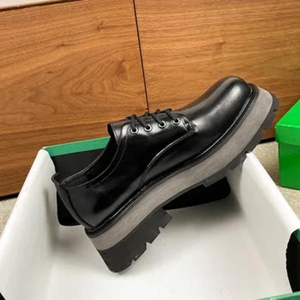 Sapatos Derby de couro genuíno para homens, Sola grossa, Negócios britânicos, vestido casual, sapatos de casamento, moda luxuosa