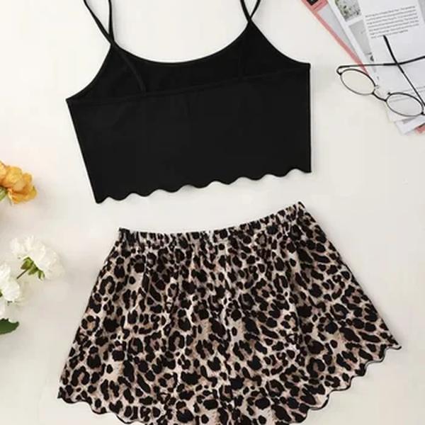 Sexy conjunto de pijamas com estampa leopardo feminino, pijama com decote em v, Homewear feminino, top sem mangas e shorts, shorts sling, fofo, novo